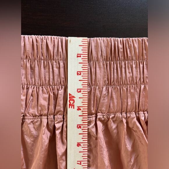 Free People- FP Movement shorts- no lining Women’s size‎ small Rose Mauve - Picture 3 of 7